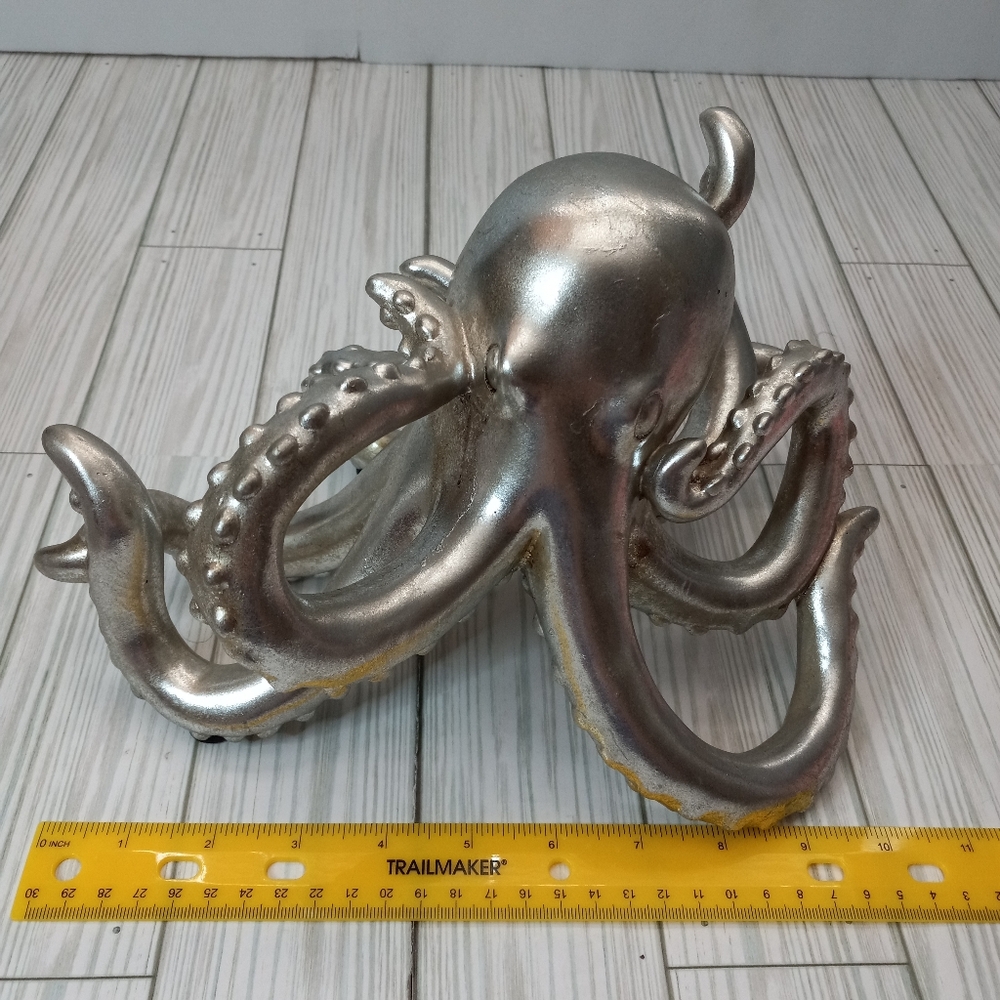 Decorative Silver Nautical Octopus Polyresin Statue Home Decor Accent - Picture 7 of 8
